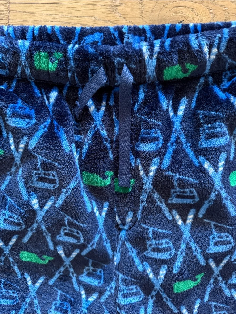 NWOT Vineyard Vines Navy Blue and Green Fleece Pajama Pants
